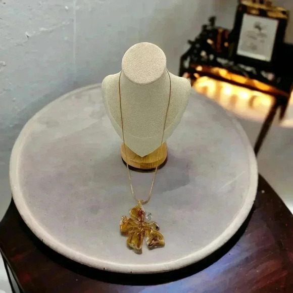 Bespoke Butterfly Tiger Lily Resin Statement Necklace Gold Plated Chain 20" - Picture 6 of 6